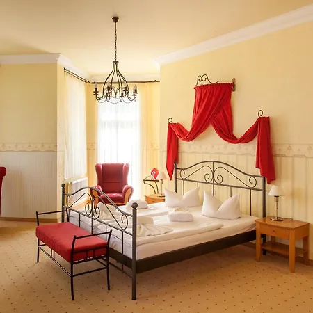 Hotel Ostseehotel Im Park - Ein Rovell