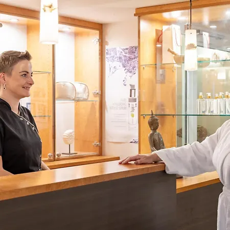 Ostseehotel Im Park - Ein Rovell Hotel