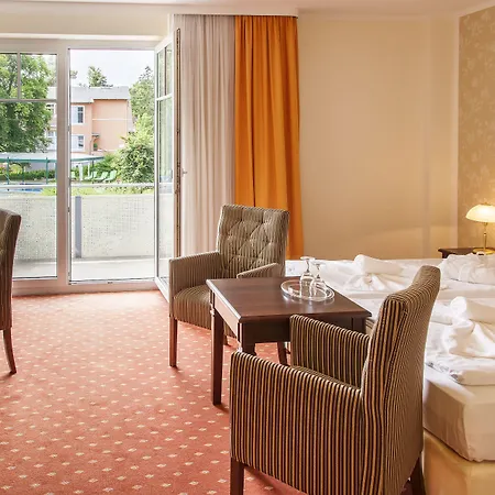 Ostseehotel Im Park - Ein Rovell Отель Херингсдорф