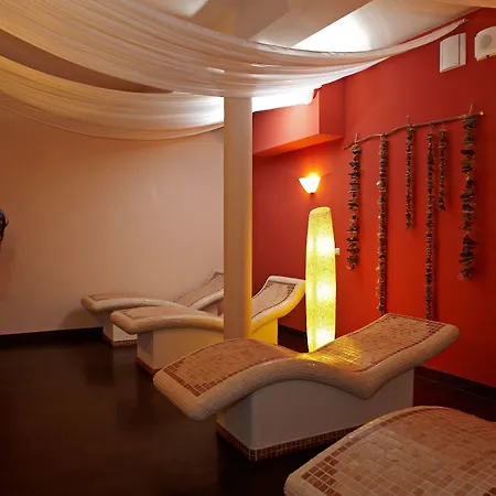 Hotel Ostseehotel Im Park - Ein Rovell 4*