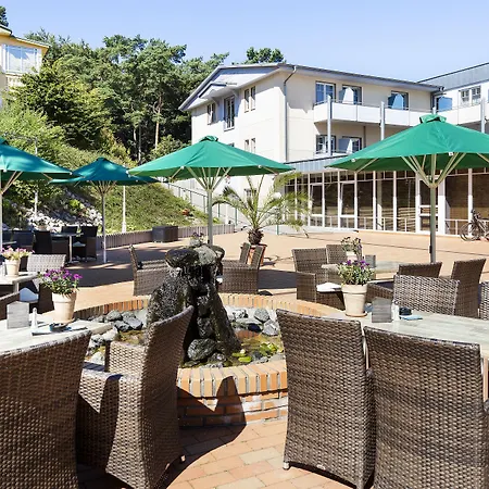 Ostseehotel Im Park - Ein Rovell Отель