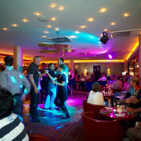 Hotel Ostseehotel Im Park - Ein Rovell